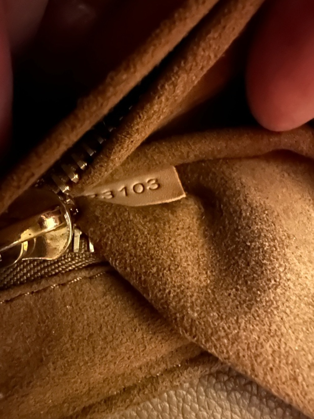 Louis Vuitton Monogram Canvas Eden MM Satchel with Vachetta Trim 2013 - Picture 4 of 15
